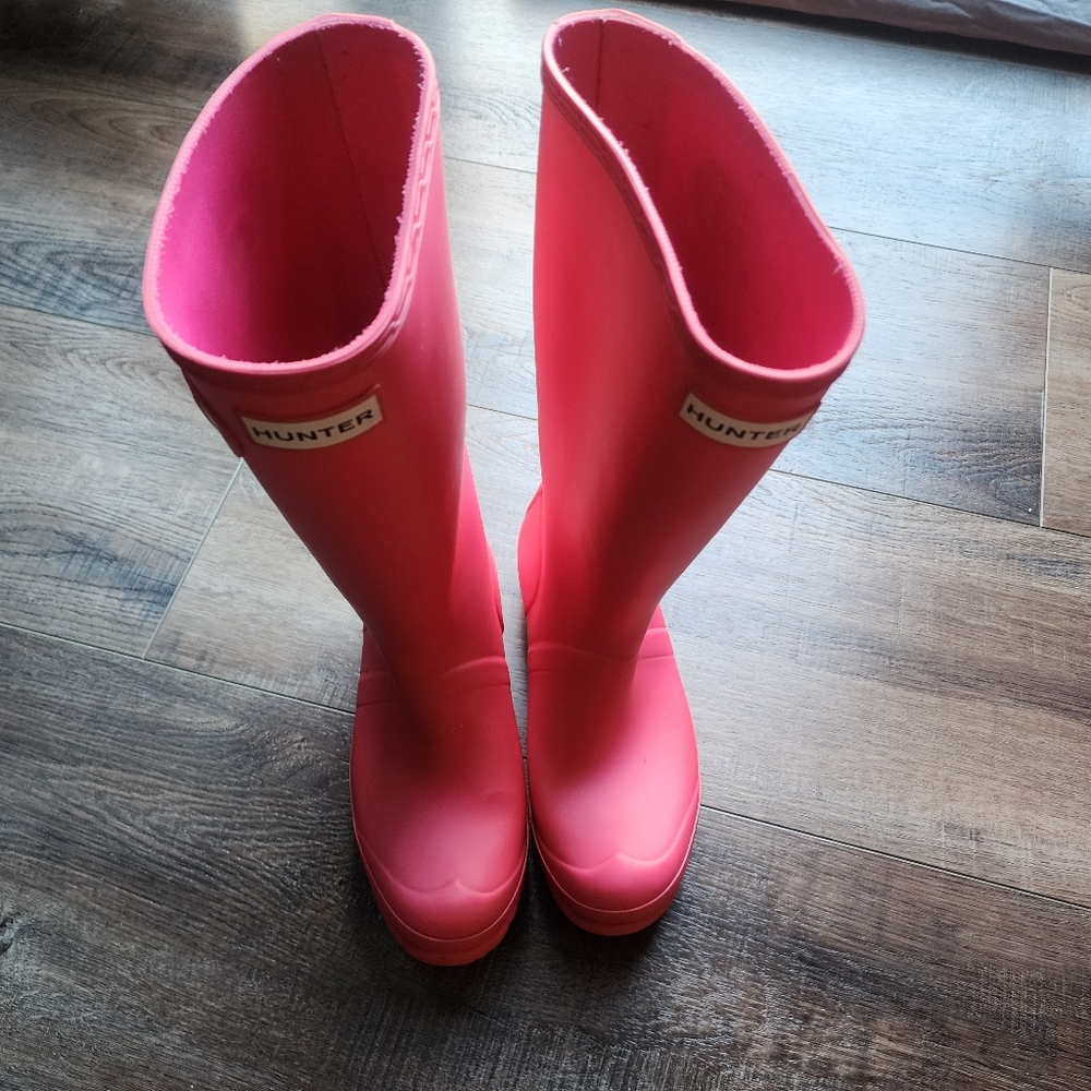 Hunter pink long rain boots